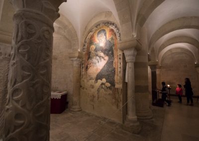 Vergine col Bambino: affresco della cripta della basilica di Otranto